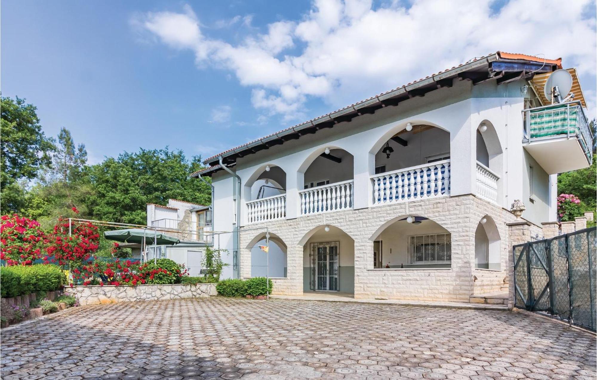 3 Bedroom Awesome Apartment In Pavicini Ngoại thất bức ảnh