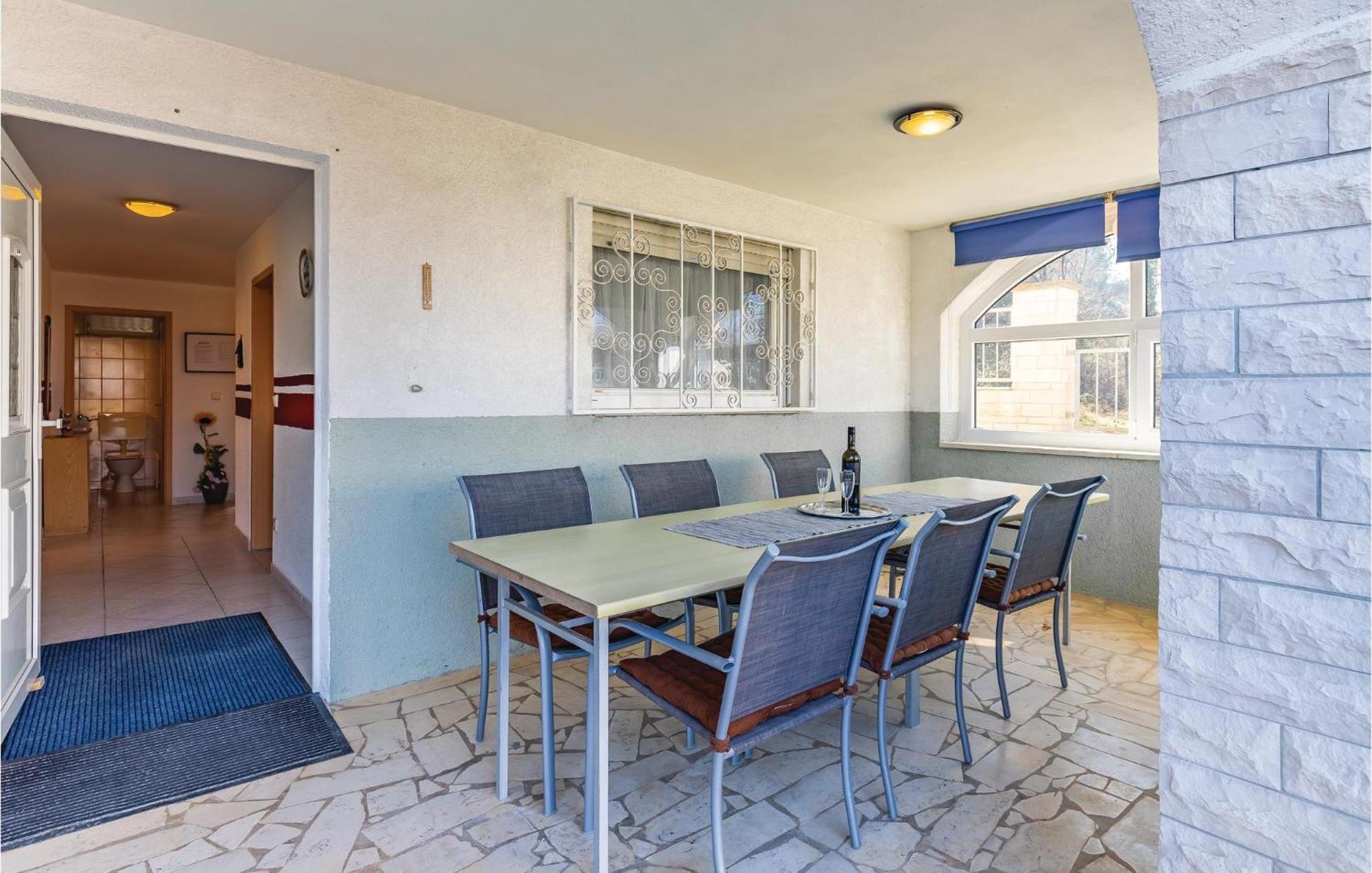 3 Bedroom Awesome Apartment In Pavicini Ngoại thất bức ảnh