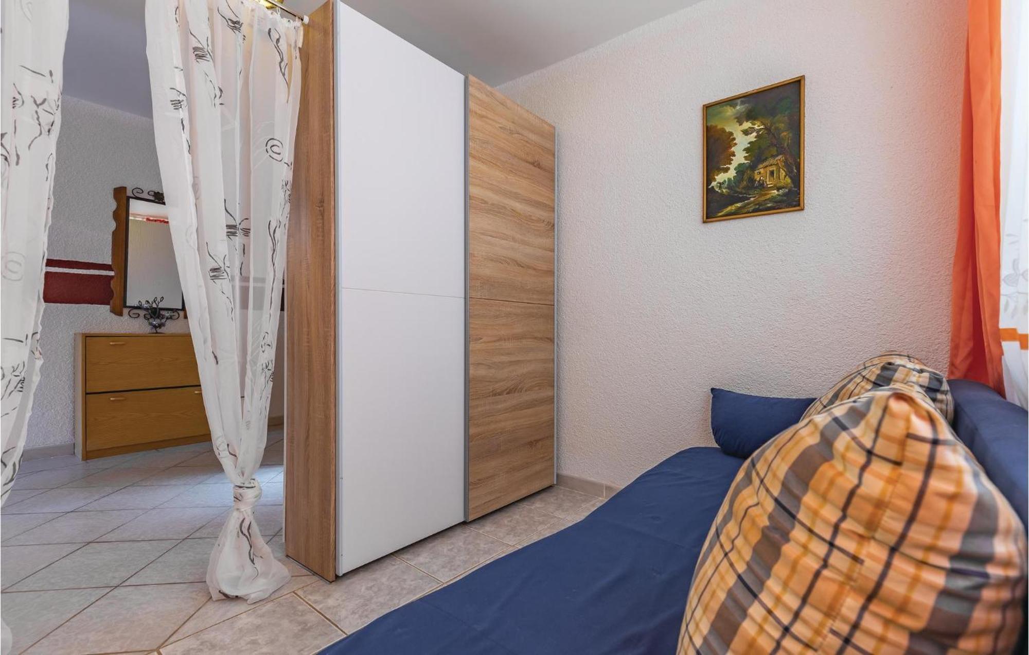3 Bedroom Awesome Apartment In Pavicini Ngoại thất bức ảnh