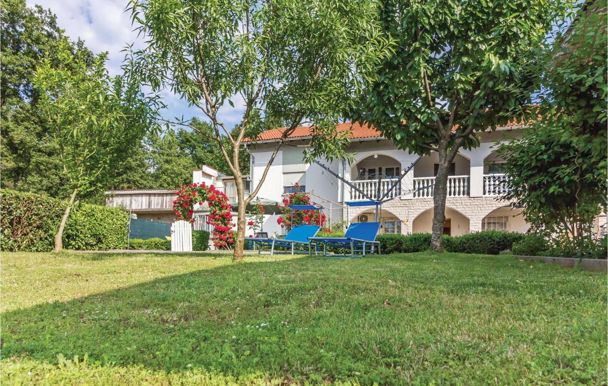 3 Bedroom Awesome Apartment In Pavicini Ngoại thất bức ảnh